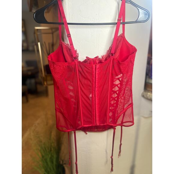 Victoria's secret lace up corset top w/garters red size XL - Picture 6 of 7